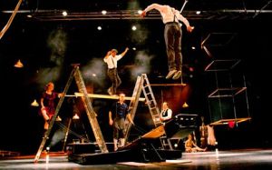 Foto_predstaveni_800X500px_SLAPSTICK_01_mr