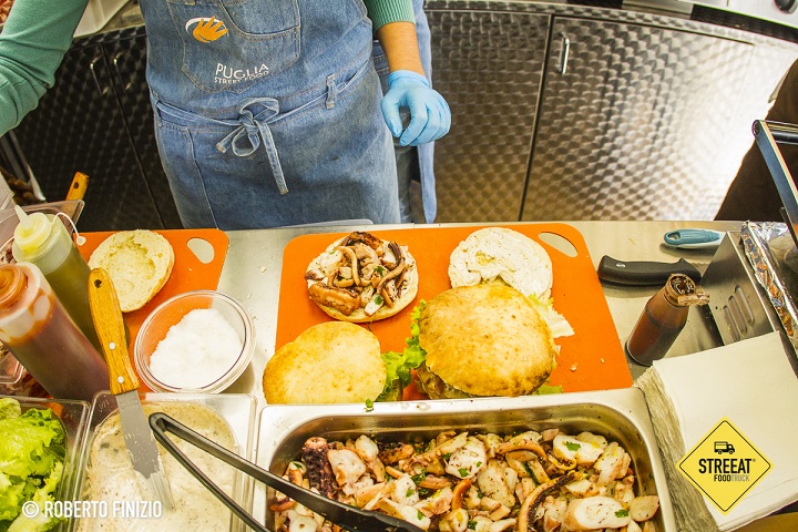 Streeat¨ European Food Truck Festival Udine