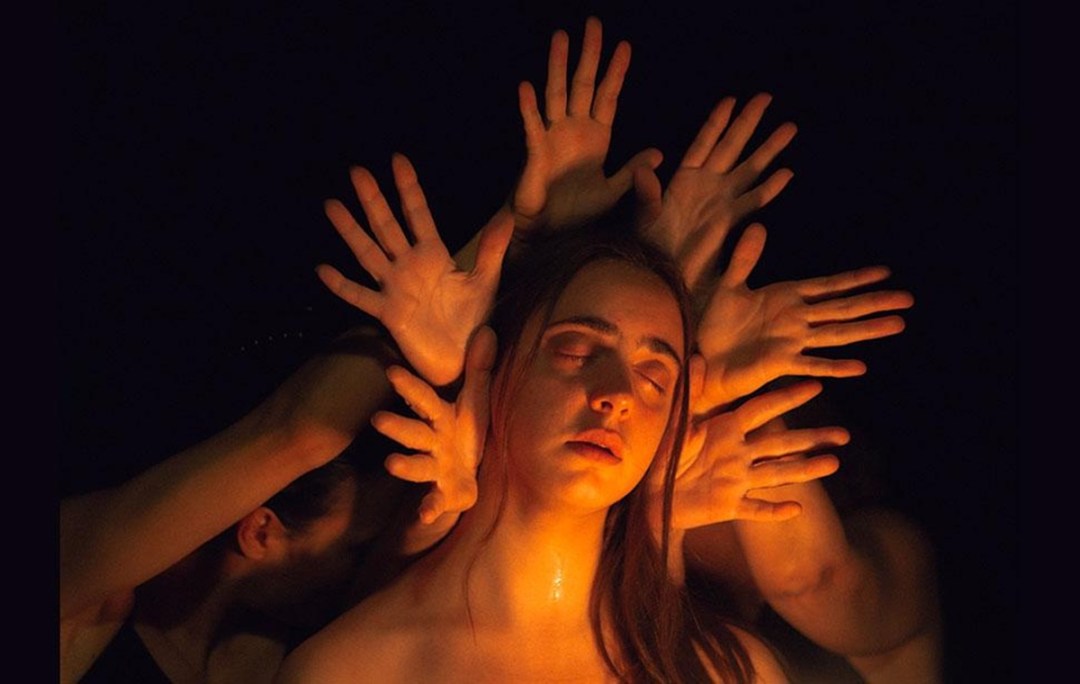 Alla Biennale Teatro l'enfant prodige Mario Banushi con la trilogia “Romance Familiare”